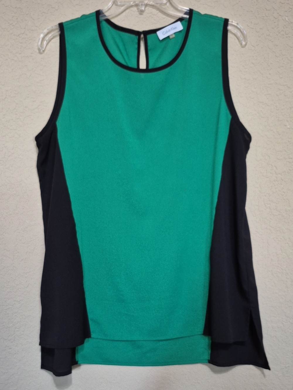 Calvin Klein - Rich Emerald Green and Black Sleeveless Colorblock Shell - Large